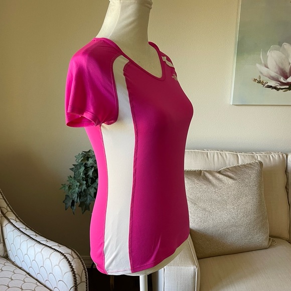 Barbie Pink The North Face Pink White Cap Sleeve Vapor Wick Tee Shirt - Picture 3 of 15